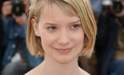 Mia Wasikowska