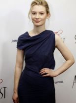 Mia Wasikowska