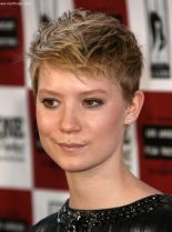 Mia Wasikowska