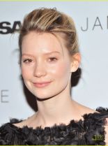 Mia Wasikowska #37478 picture (Portrait Medium)