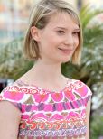 Mia Wasikowska