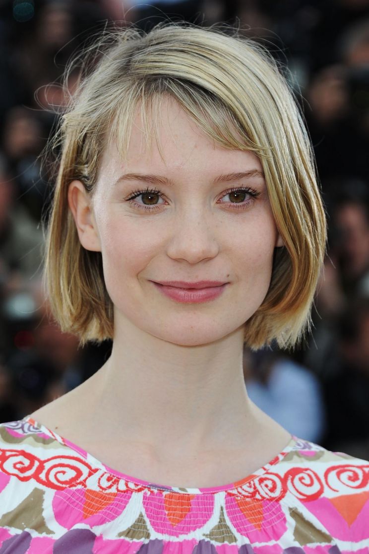 Mia Wasikowska