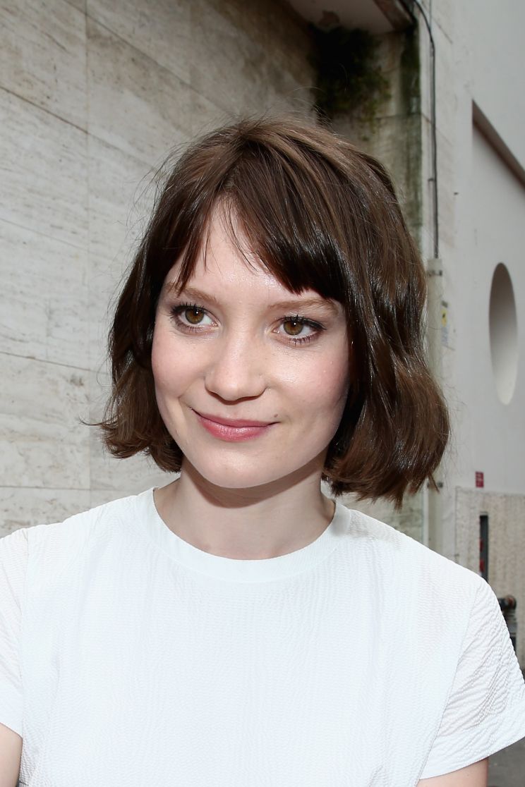 Mia Wasikowska