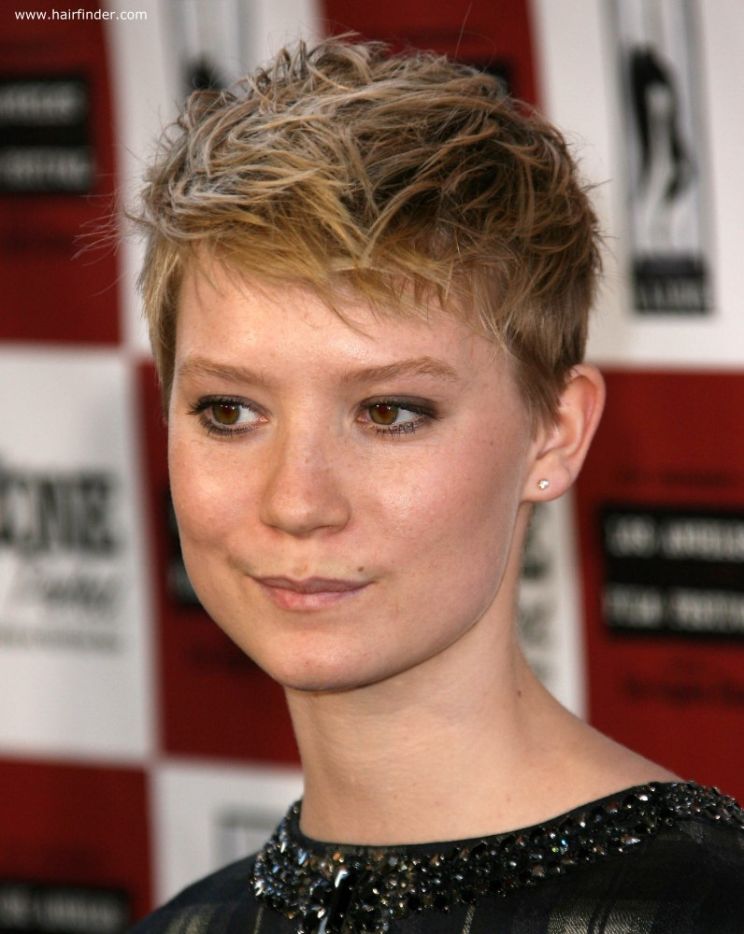 Mia Wasikowska