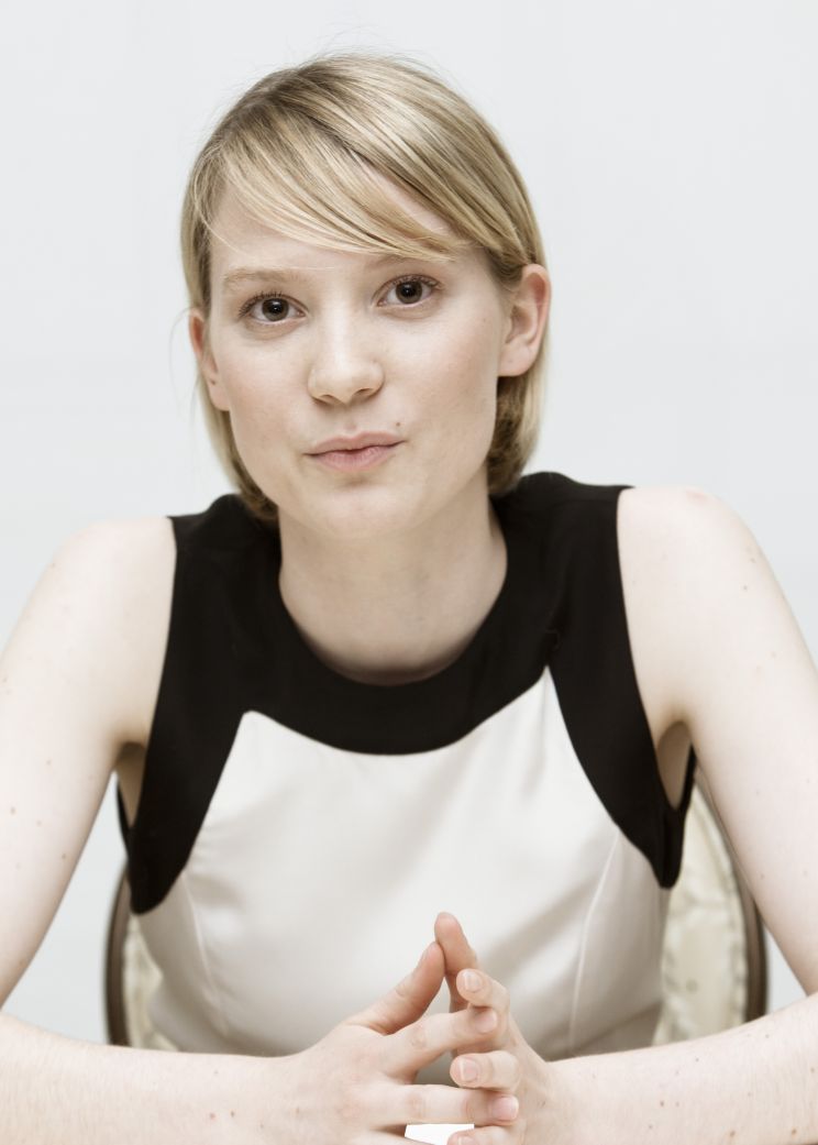 Mia Wasikowska