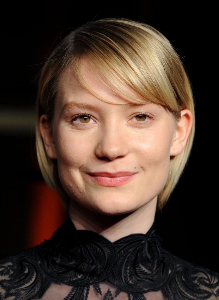 Mia Wasikowska