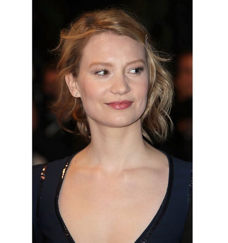 Mia Wasikowska