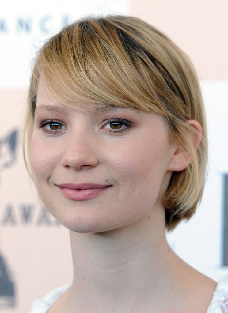 Mia Wasikowska