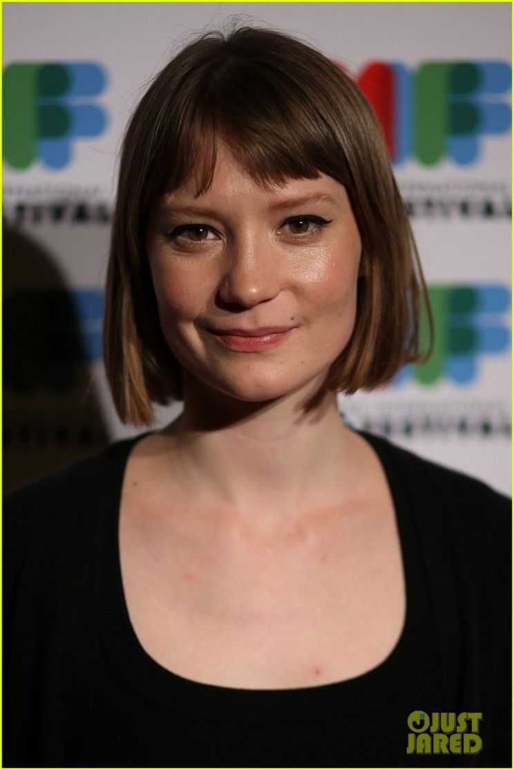 Mia Wasikowska
