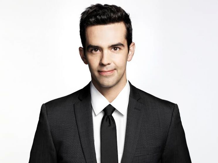 Michael Carbonaro