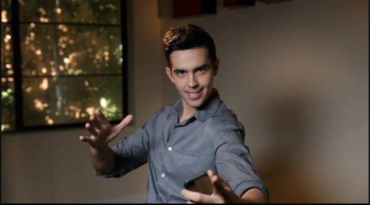 Michael Carbonaro