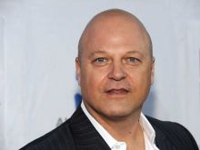 Michael Chiklis