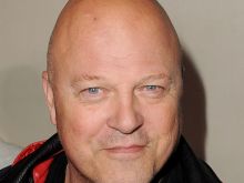 Michael Chiklis
