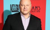 Michael Chiklis