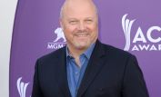 Michael Chiklis