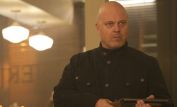 Michael Chiklis