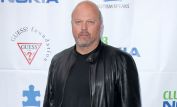 Michael Chiklis