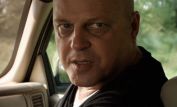 Michael Chiklis