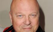 Michael Chiklis