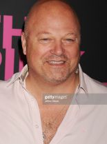 Michael Chiklis