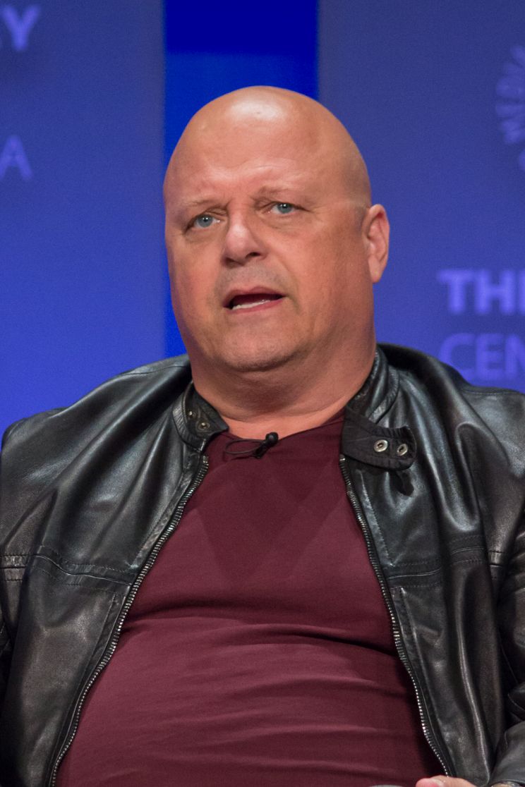 Michael Chiklis