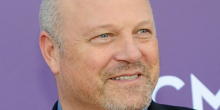 Michael Chiklis