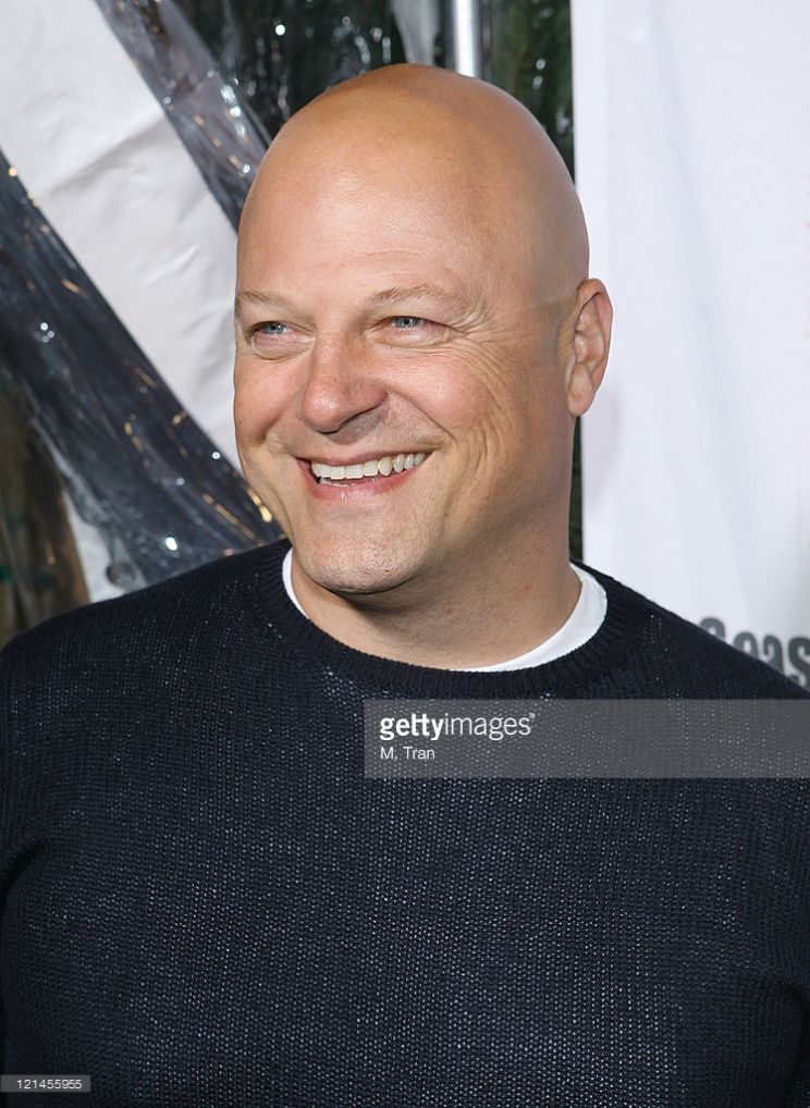 Michael Chiklis