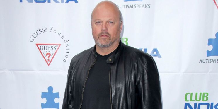 Michael Chiklis