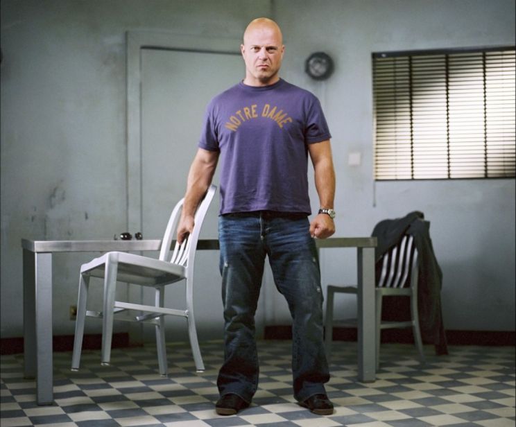 Michael Chiklis