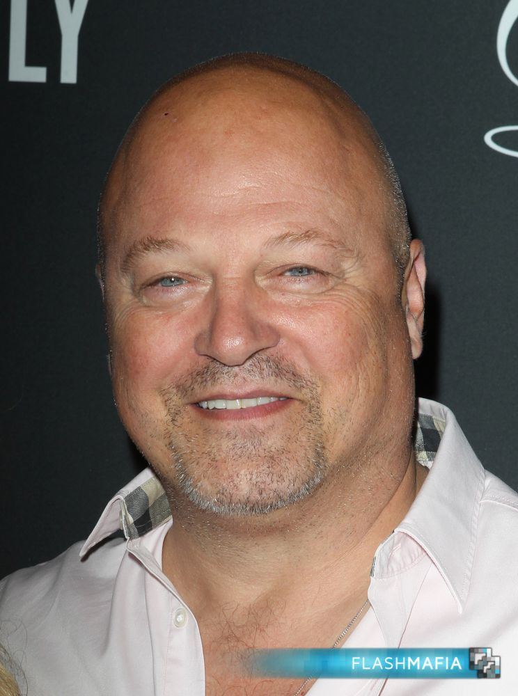 Michael Chiklis