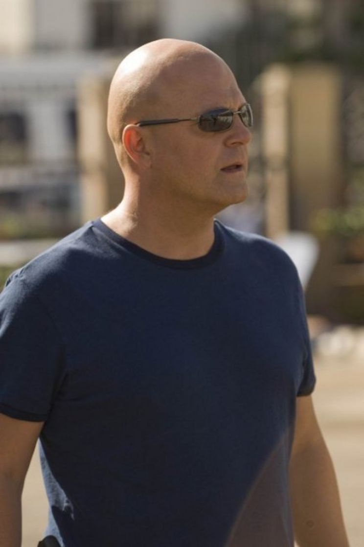 Michael Chiklis