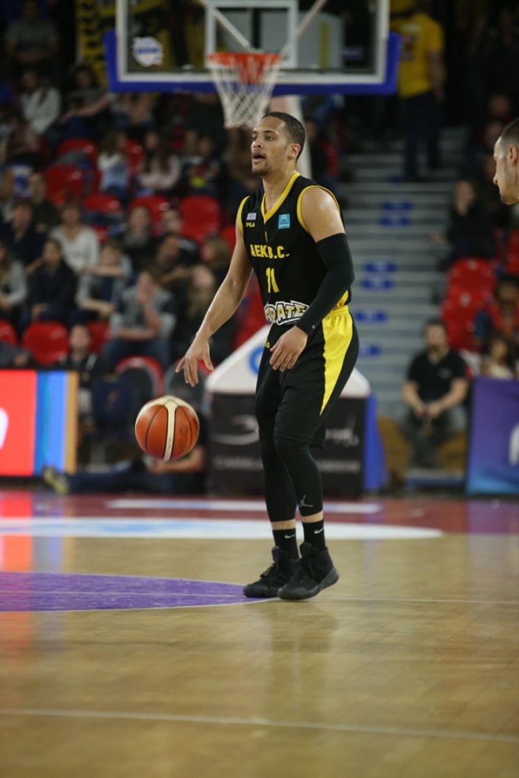 Michael Dixon