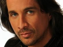 Michael Easton