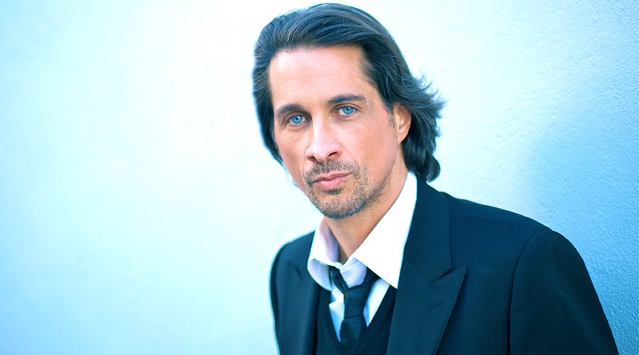 Pictures of Michael Easton