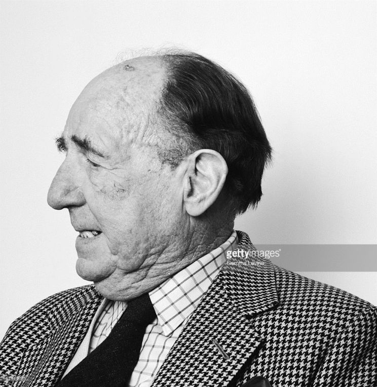 Michael Hordern