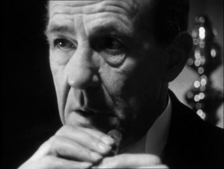 Michael Hordern