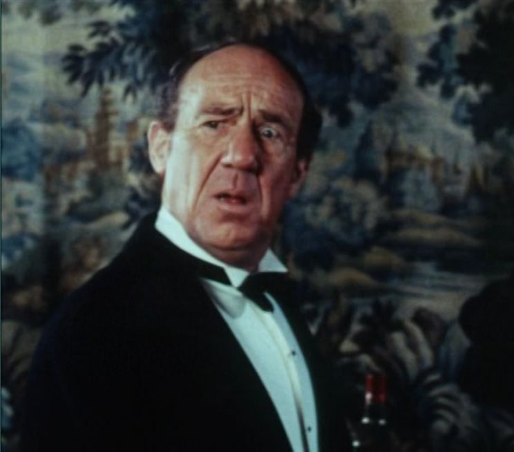Michael Hordern