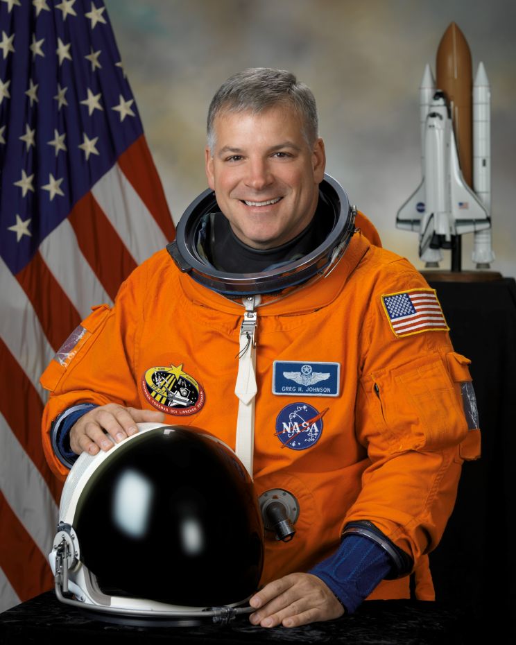 Michael J. Massimino