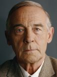 Michael Jayston