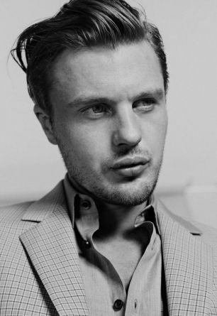 Michael Pitt