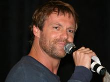 Michael Shanks