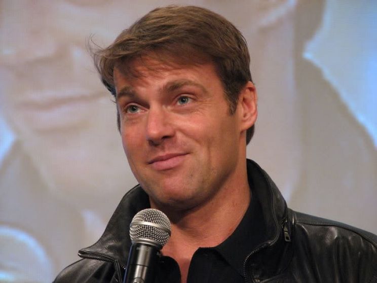 Michael Shanks