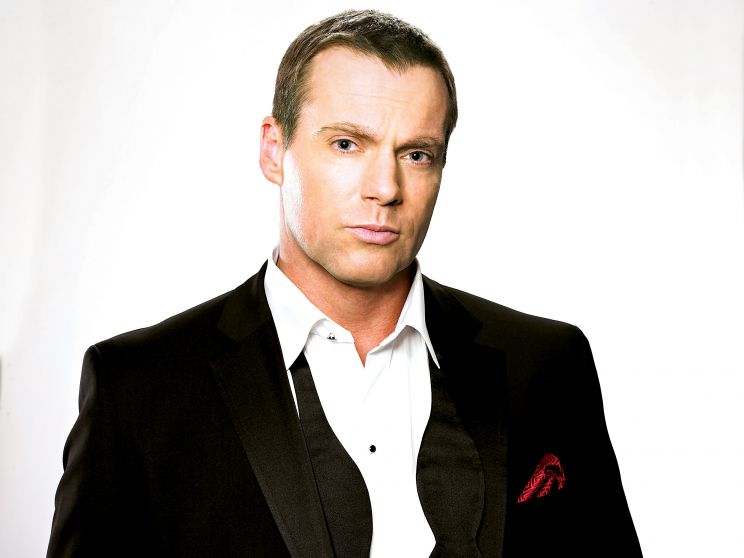 Michael Shanks