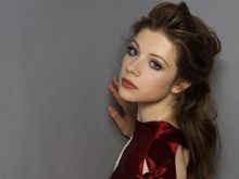 Michelle Trachtenberg photo