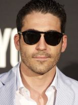 Miguel Ángel Silvestre photo
