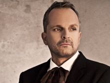 Miguel Bosé photo