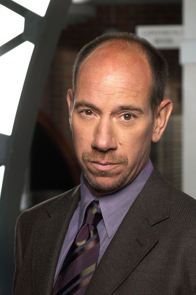 Miguel Ferrer