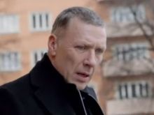 Mikael Persbrandt