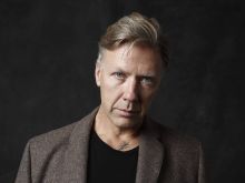 Mikael Persbrandt