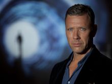 Mikael Persbrandt